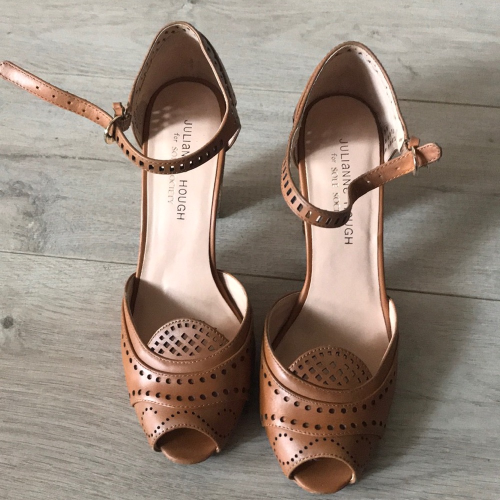 Summer time heels